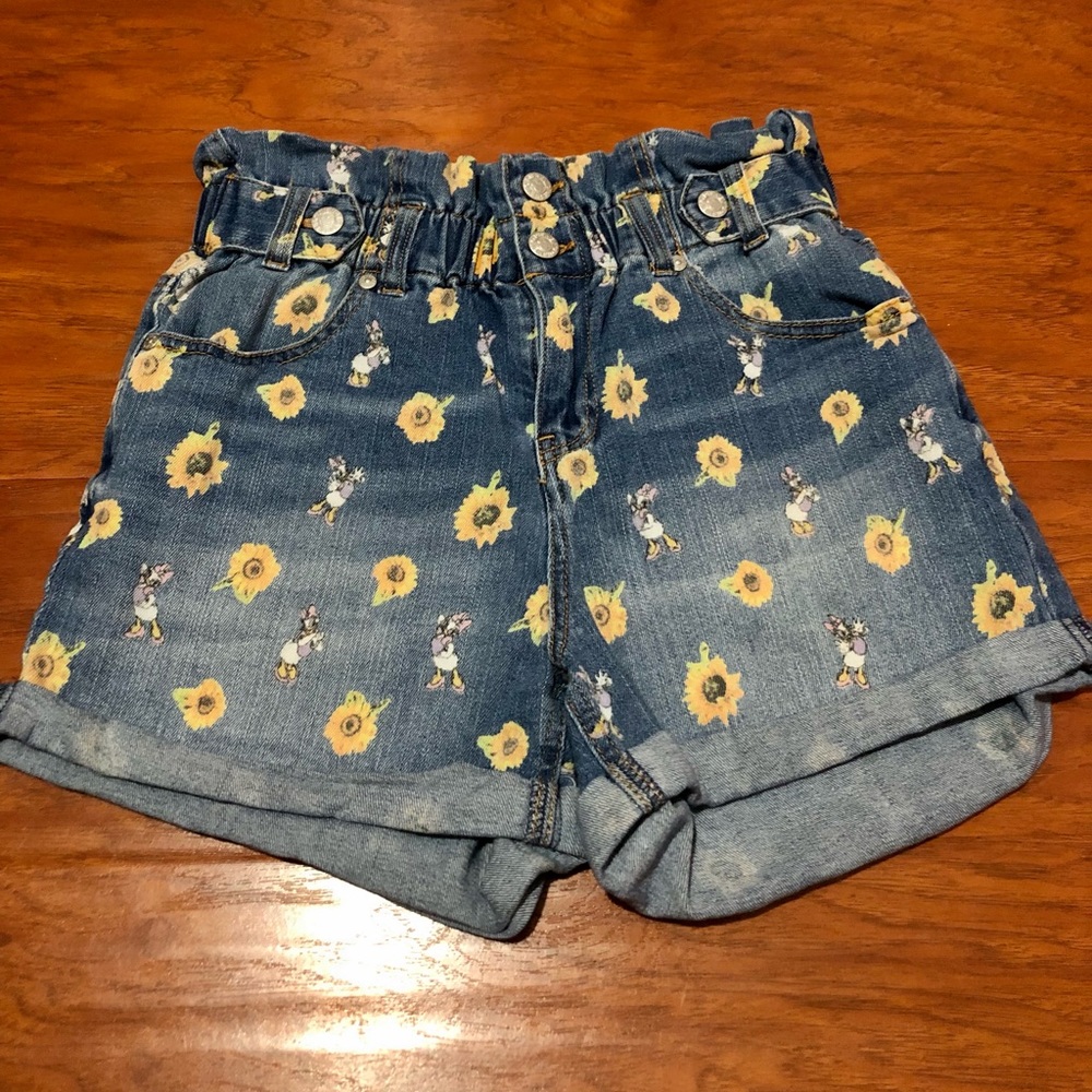 Daisy Duck Denim shorts